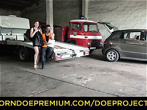 BROKEDOWN honies - bootylicious red-haired penetrates truck driver